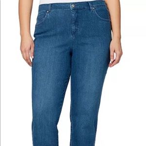 Plus Size Glovia Vanderbilt Amanda Classic Denim Jeans-Average New with Tag.